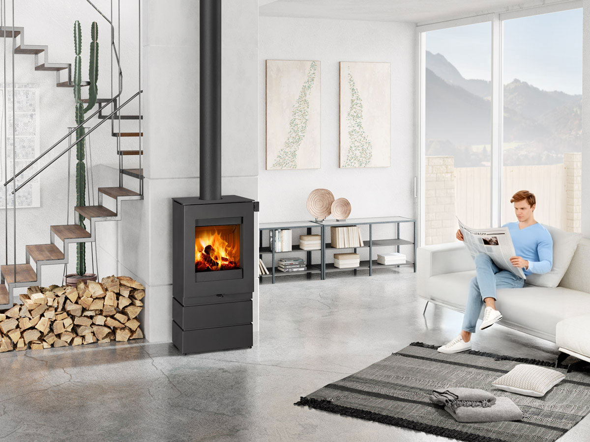 Poêle à bois ROMOTOP TEON L en acier, efficace et économe en bois
